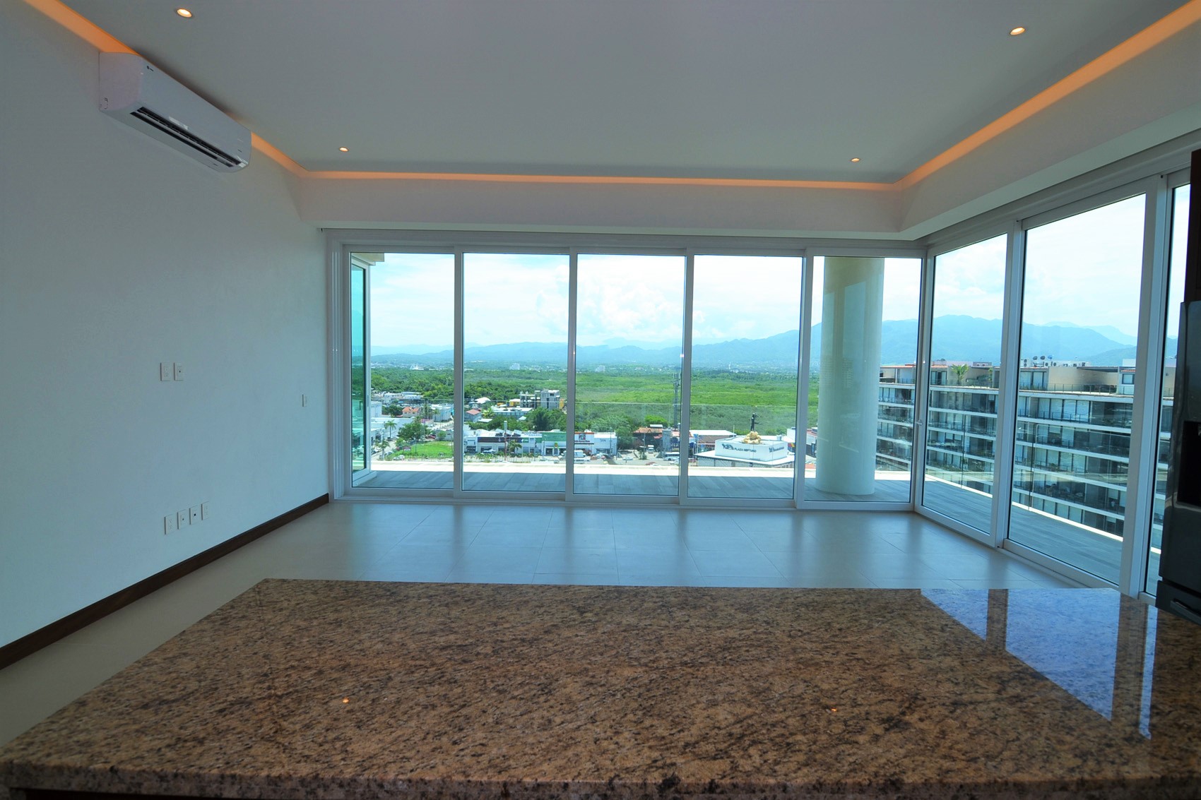 Condo VMarina PH10 - Puerto Vallarta Luxury Condo For Rent (40)