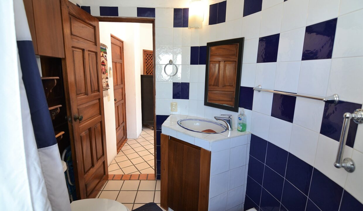 Condo Villa Santa Barbara 202 - 1BD 1BA FOR RENT FURNISHED AMAPAS PUERTO VALLARTA ROMANTIC ZONE (96)