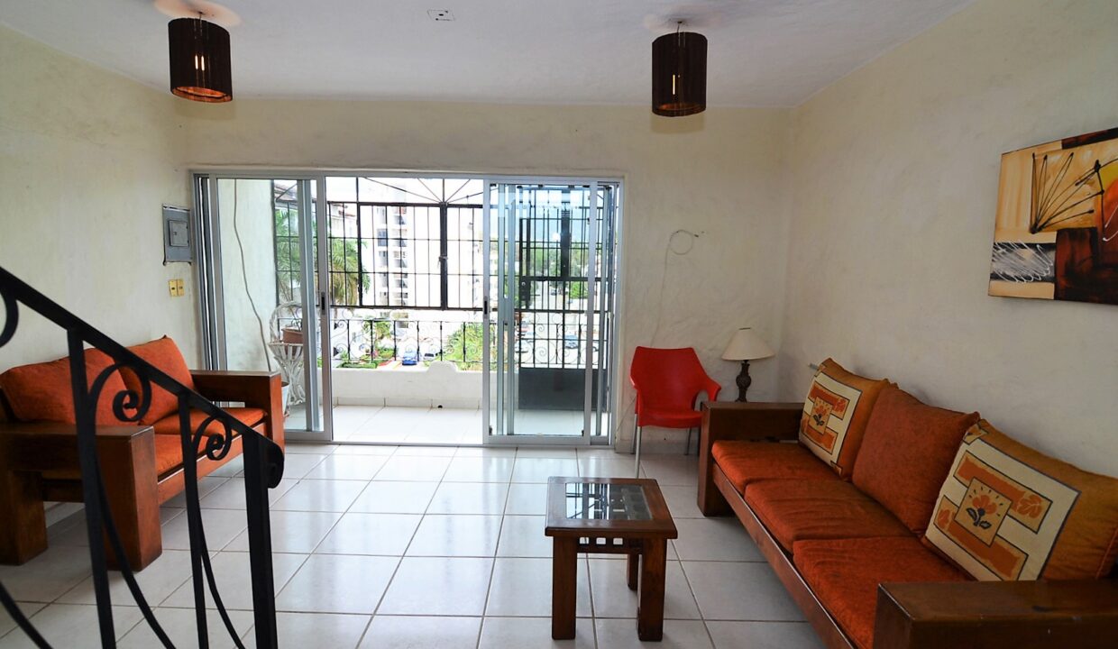 PH Condo Los Mangos Robalo - 3BD 3BA Furnished Apartment For Rent Long Term Versalles (4)