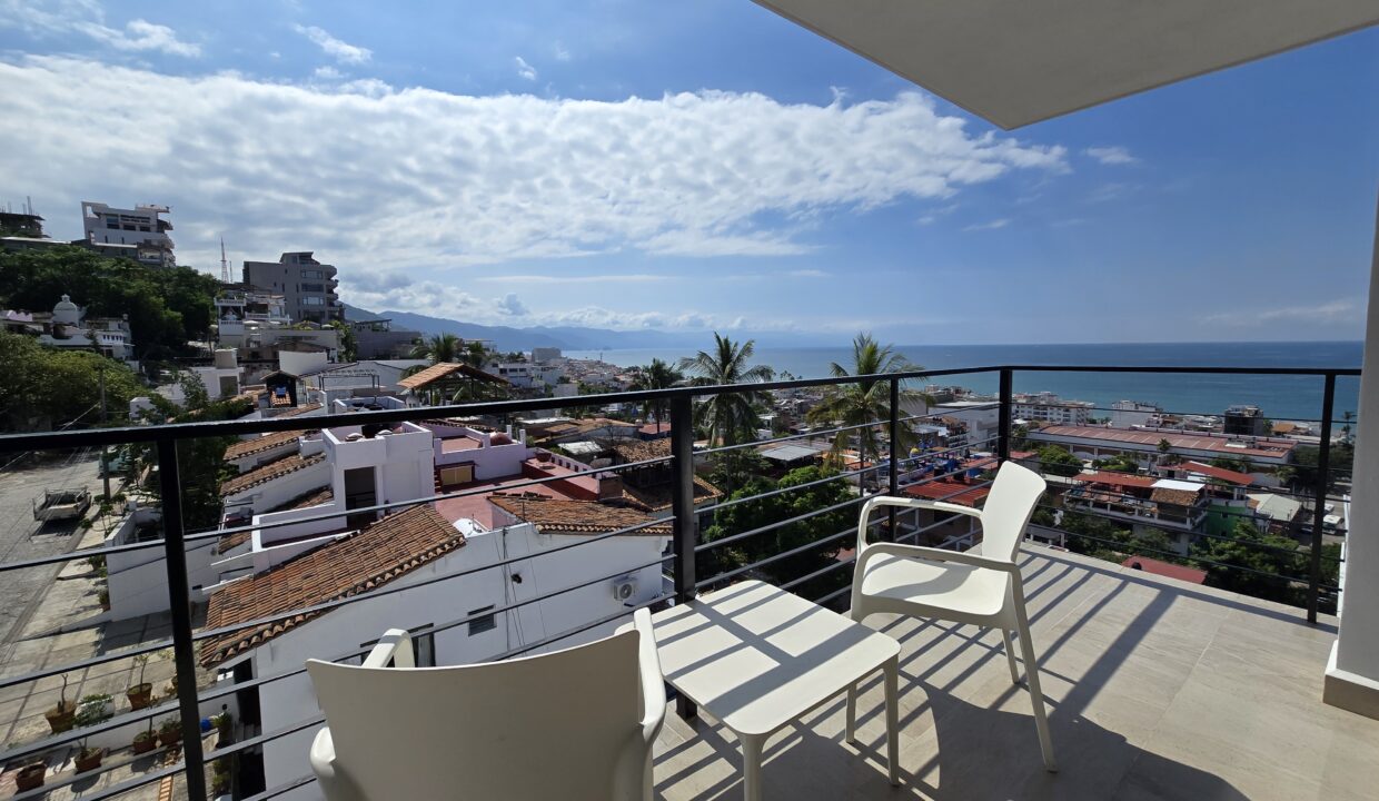 PortoTerra PH 601 - For Rent 5 de Diciembre Vallarta Dream Rentals (17)