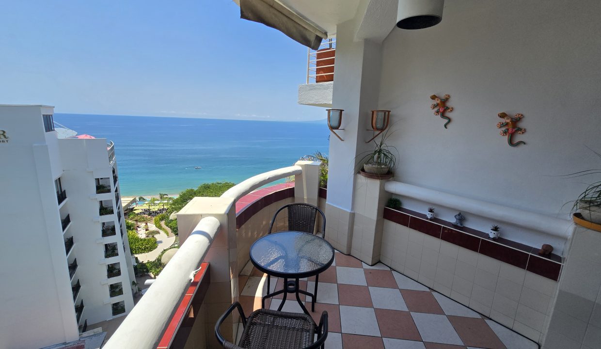Condo Villa Santa Barbara 505 - 1BD 1BA For Rent Amapas Puerto Vallarta Dream Rentals (11)